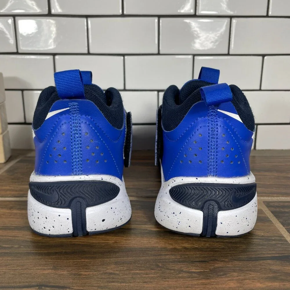 Nike Team Hustle D 11 Youth Boys Size 5Y Shoes Blue Pull On Basketball Sneakers